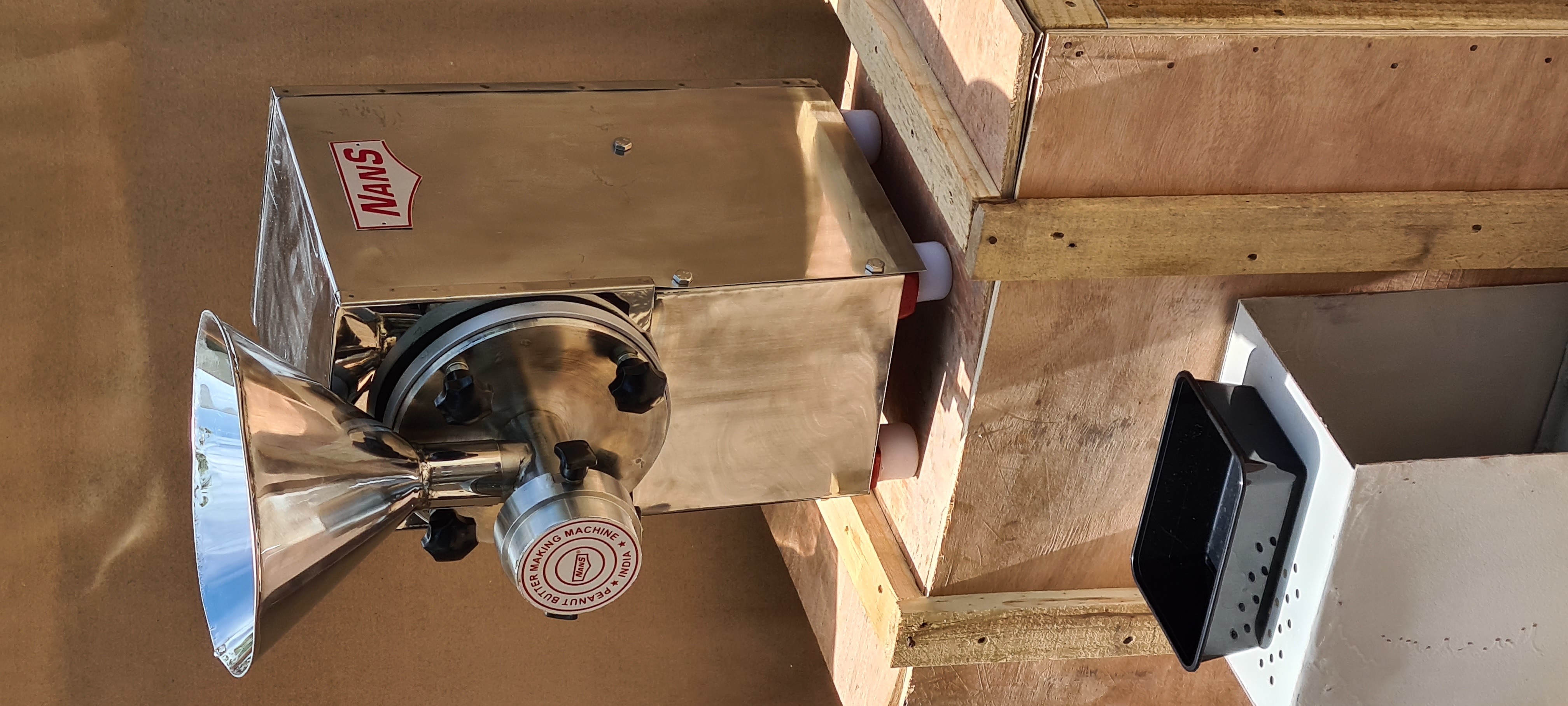 Peanut Butter Making Machine Capacity: 50 - 60 Kg/hr