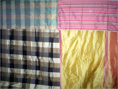 रेशमी कपड़ा