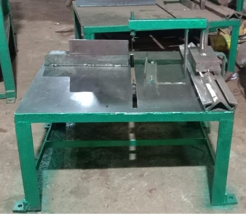 साबुन कटर उपकरण सामग्री: एमएस बॉडी