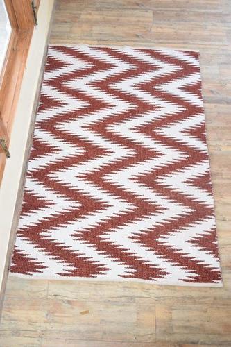 इंडियन रेड कॉटन चेनिल फ्लोर एरिया रग