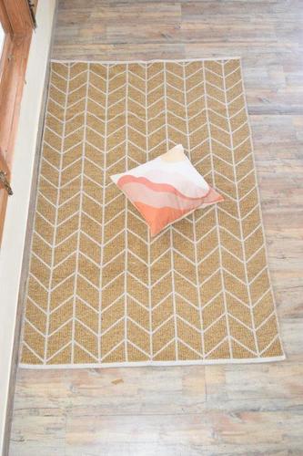गोल्डन येलो हैंडमेड कॉटन चेनिल रग