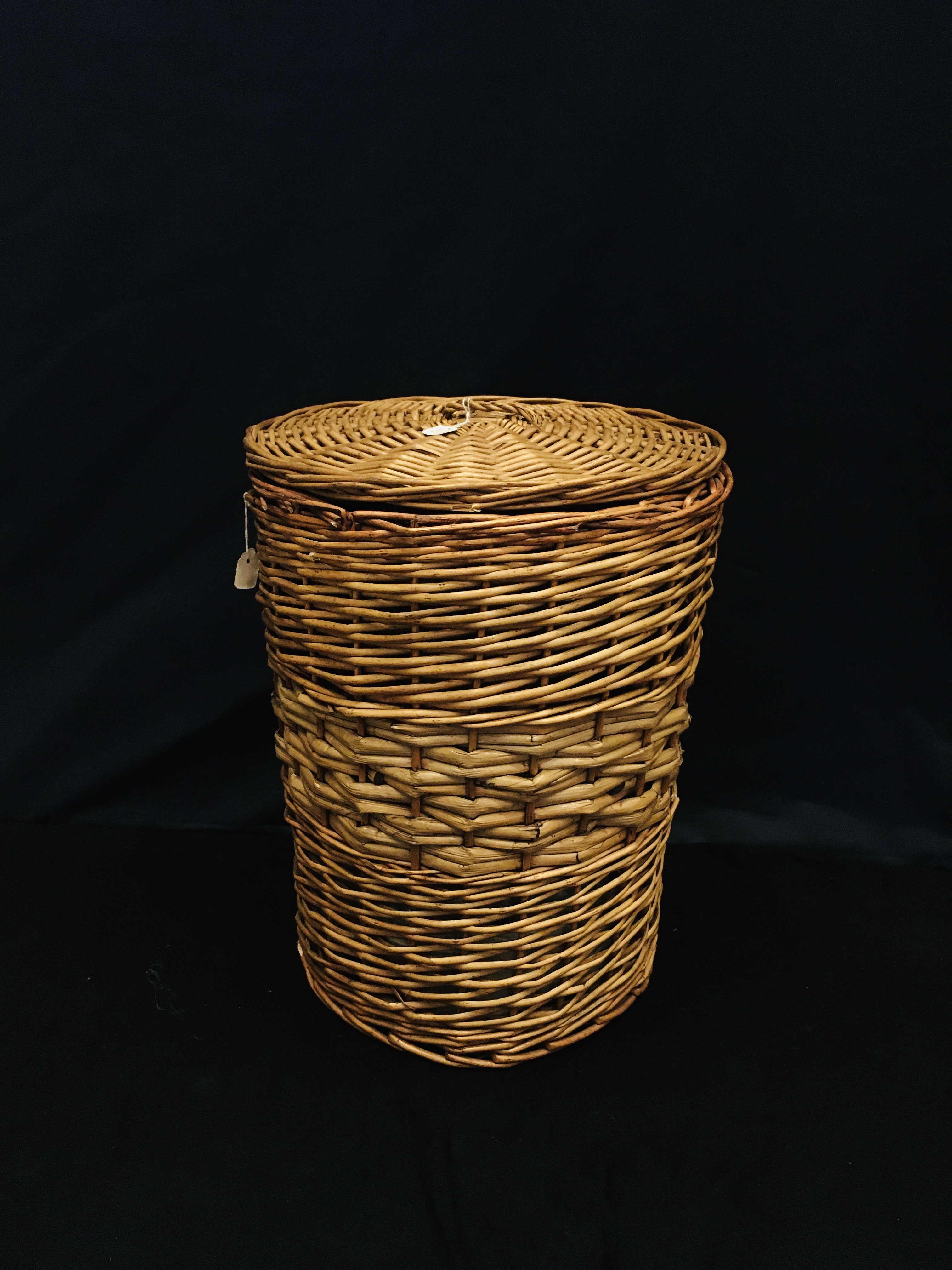 Laundry Basket Round(b)ch - Natural Cane And Bamboo Craft Antique Imitation Style For Arts And Crafts Home Decoration And Gifting