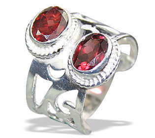 गार्नेट रिंग