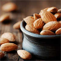 साबुत बादाम