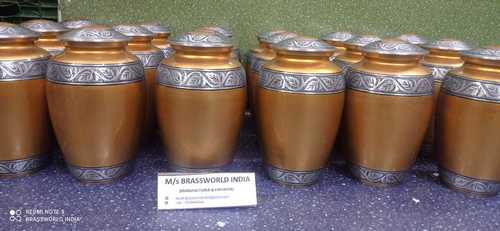 ब्रासवर्ल्ड इंडिया द्वारा एल्युमीनियम का अंतिम संस्कार कलश