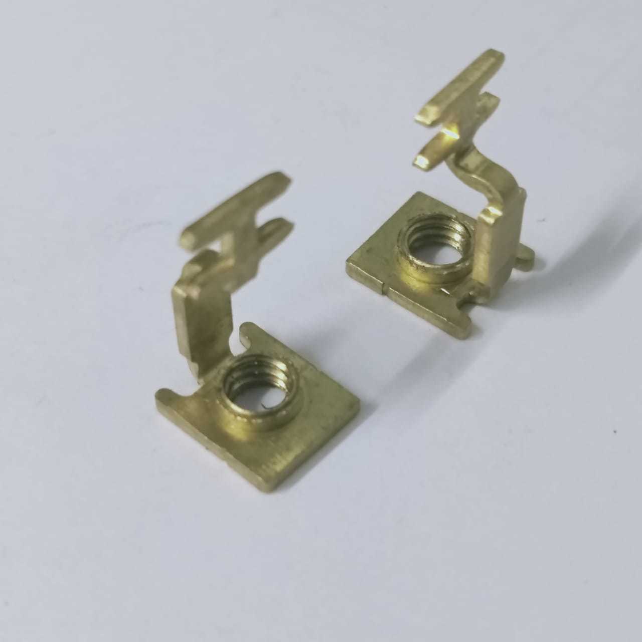 Precision Custom Sheet Metal - Brass & Steel, 0.5-3 Mm Thickness, Custom Dimensions, Plated Finish, +/-0.05 Mm Tolerance For Automotive & Industrial Applications