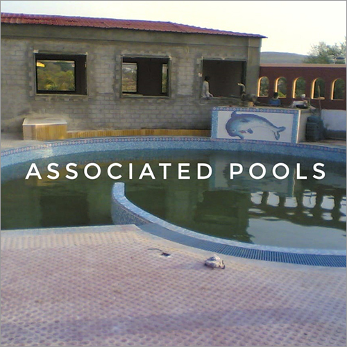 Outdoor Round Farm House Swimming Pool