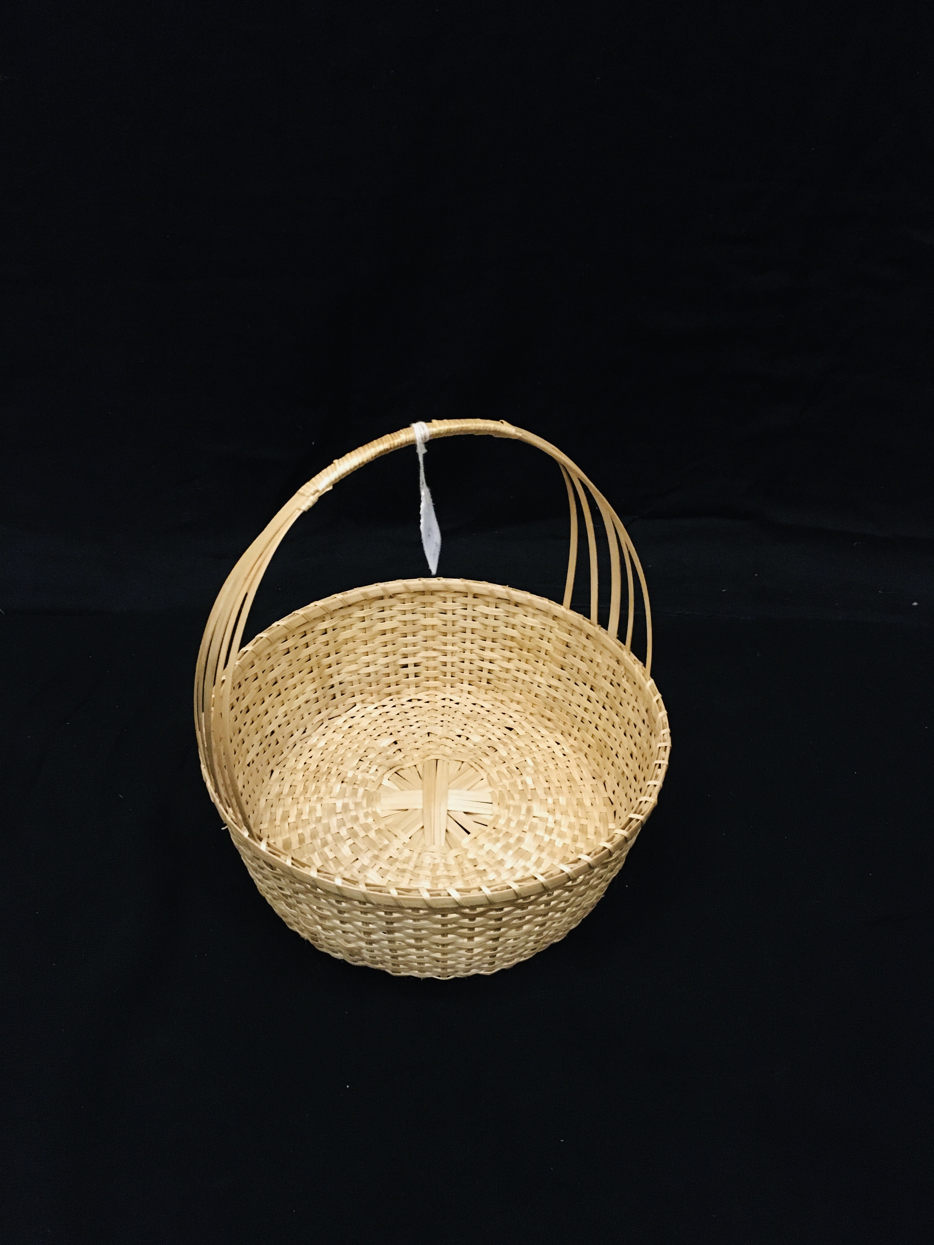 Flower Basket With Handle (M) - Natural Cane And Bamboo Material, Polished Finish, Ideal For Arts And Crafts, Gift, Home And Wedding Decoration