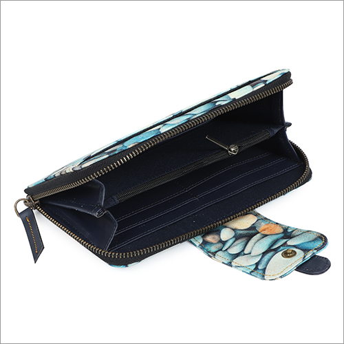 Ladies Blue Color Rolling Stone Wallet Design: Modern