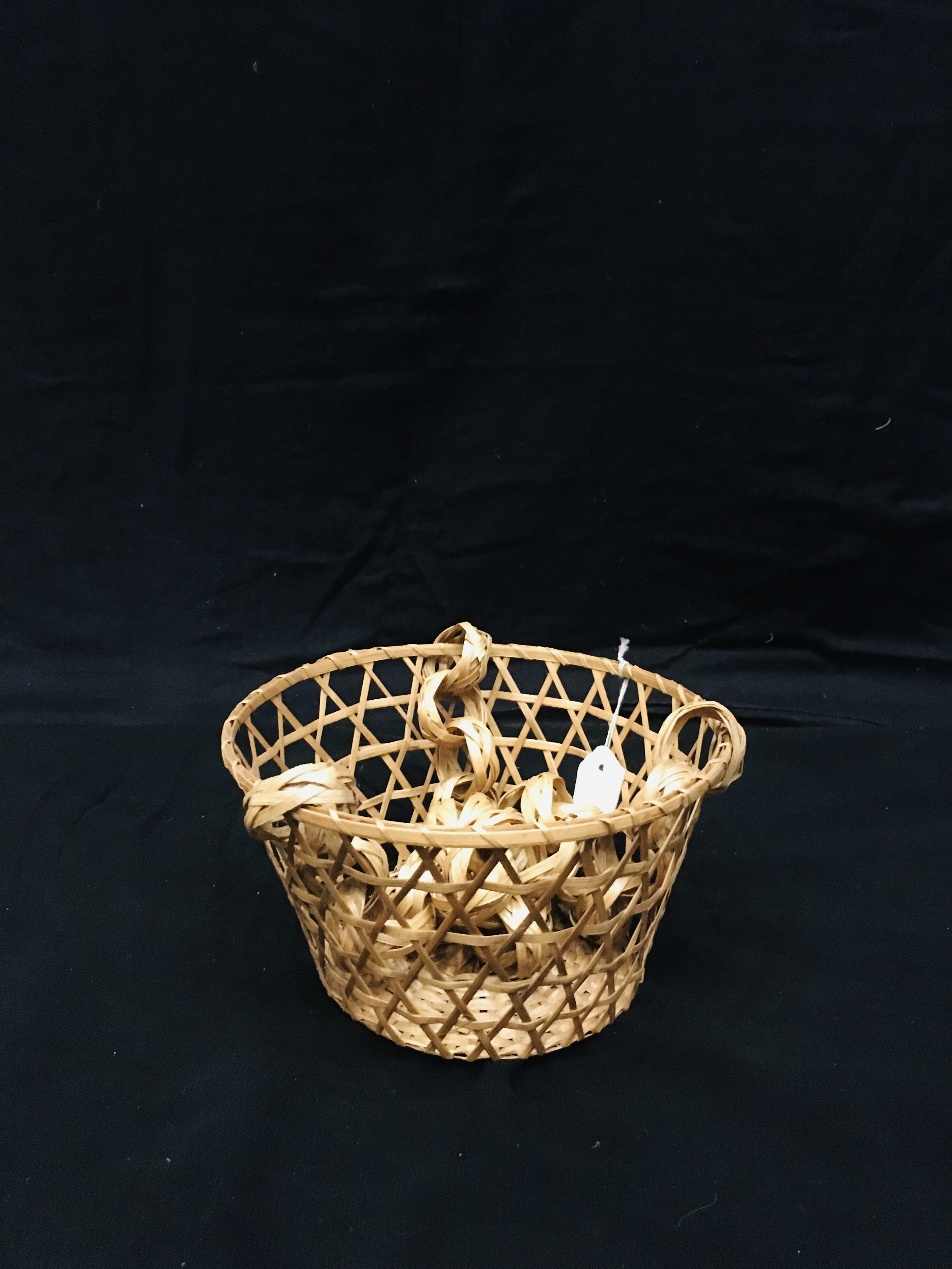 Model Net Basket With Chain