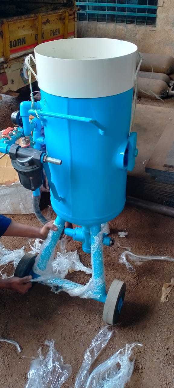 Portable Sand Blasting Machine - Semi Automatic, Versatile Finishing For Metal, Glass, And More