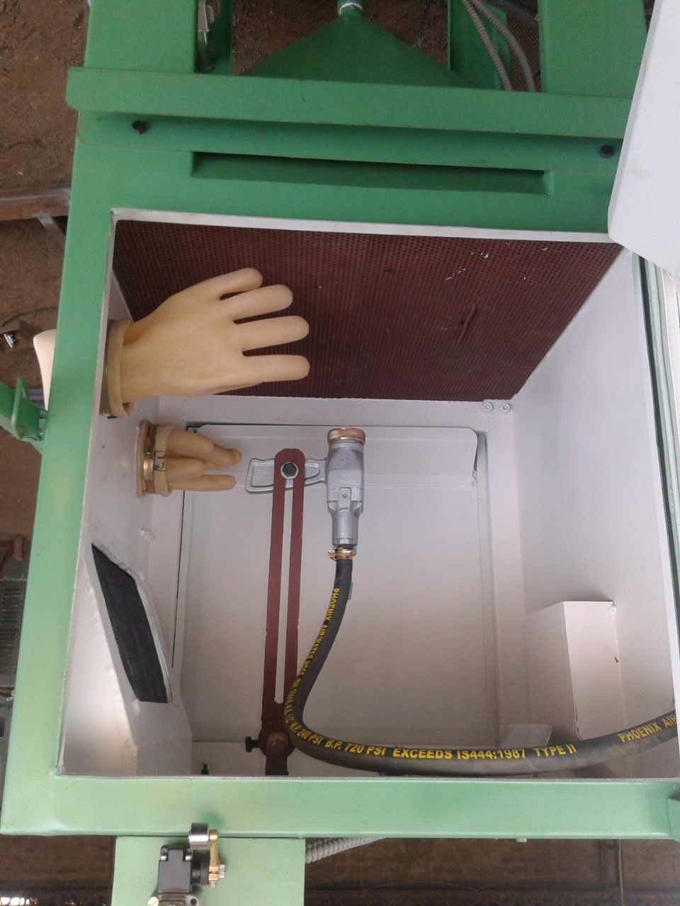 Blue And White Cabinet Type Abrasive Blasting Machine Super Blaster Asb-606060