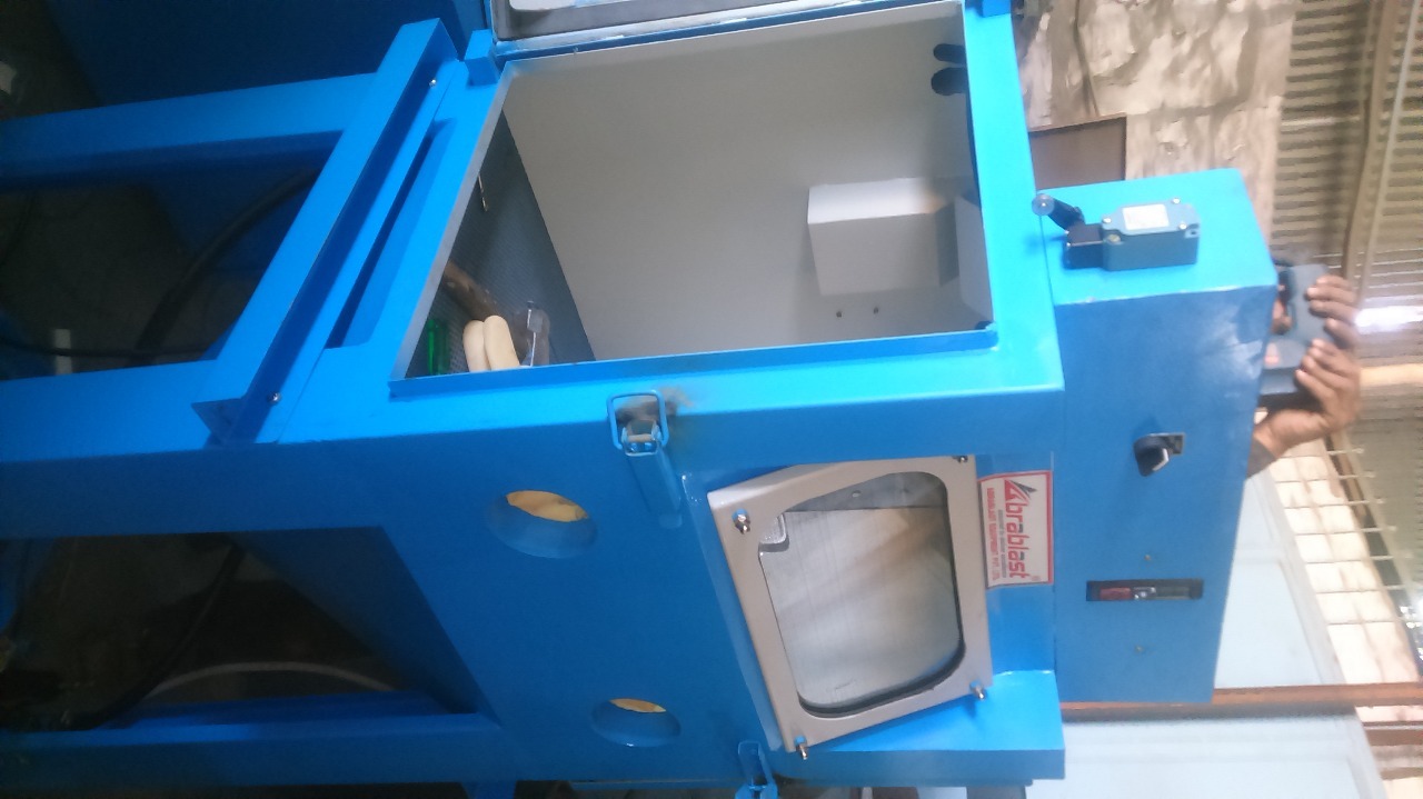 Blue And White Cabinet Type Abrasive Blasting Machine Super Blaster Asb-606060