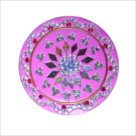 दस्तकारी सजावटी प्लेटें