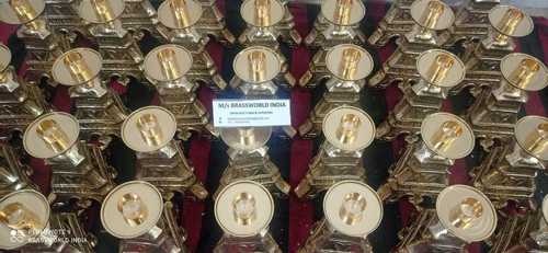 चर्च चर्च आपूर्तियों के लिए नया लॉन्च वेदी कैंडलस्टिक होल्डर