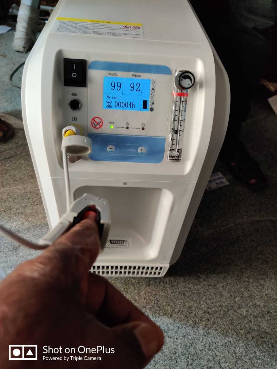 White Contec Oc5b Oxygen Concentrator