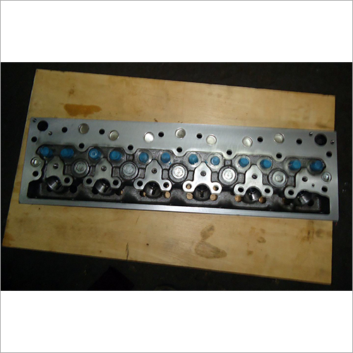 Om 366a Cylinder Head - Material: Iron