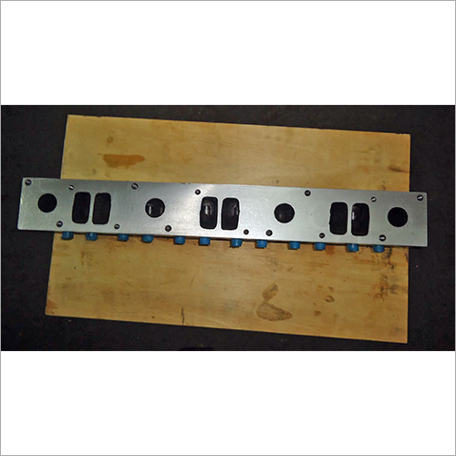 Om 366a Cylinder Head - Material: Iron