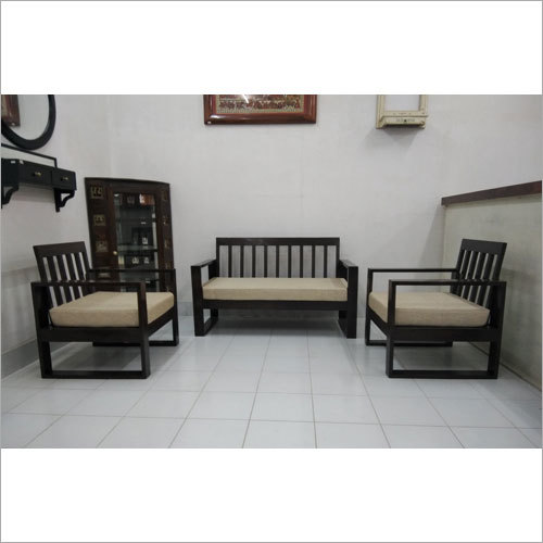 लिविंग रूम वुडन सोफा