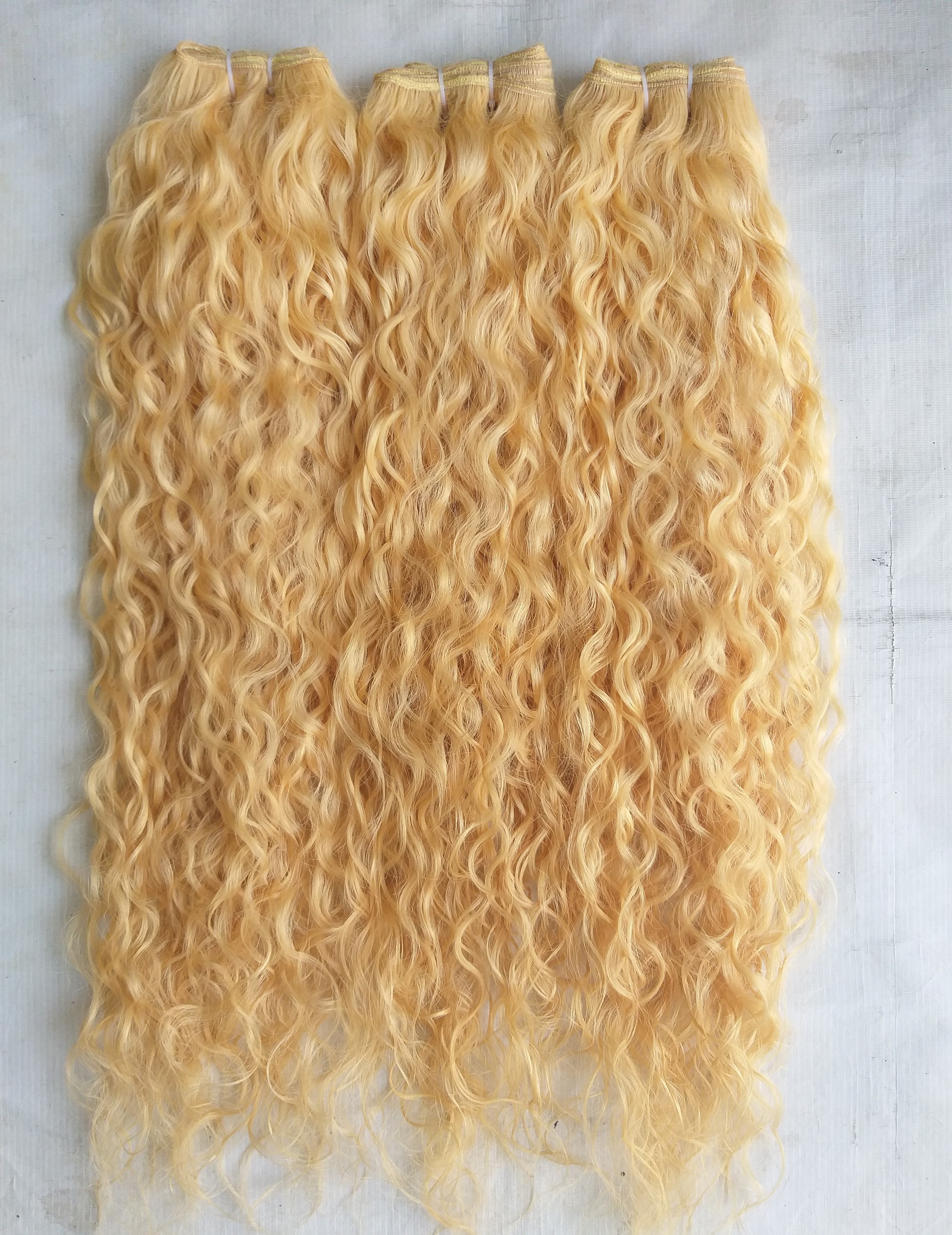 Blonde 613 Raw Natural Wavy Human Hair No Shedding No Tangle Thick End
