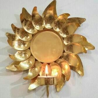 Home Decoration Wall Art & Clock - Metal, 1066.8 Mm Height, 15 Inch Width | Eco-friendly, Easy To Clean, Customizable Designs