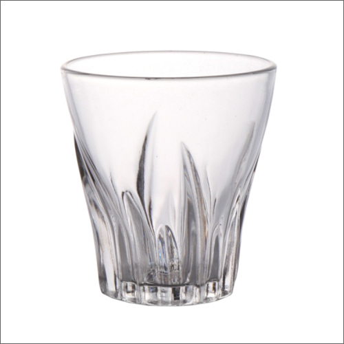 स्पलैश ड्रिंकिंग ग्लास