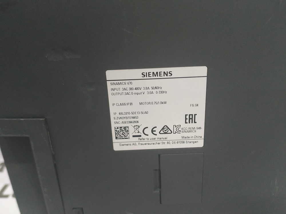 Siemens Sinamics 6sl3210-5de13-5ua0 Servo Drive