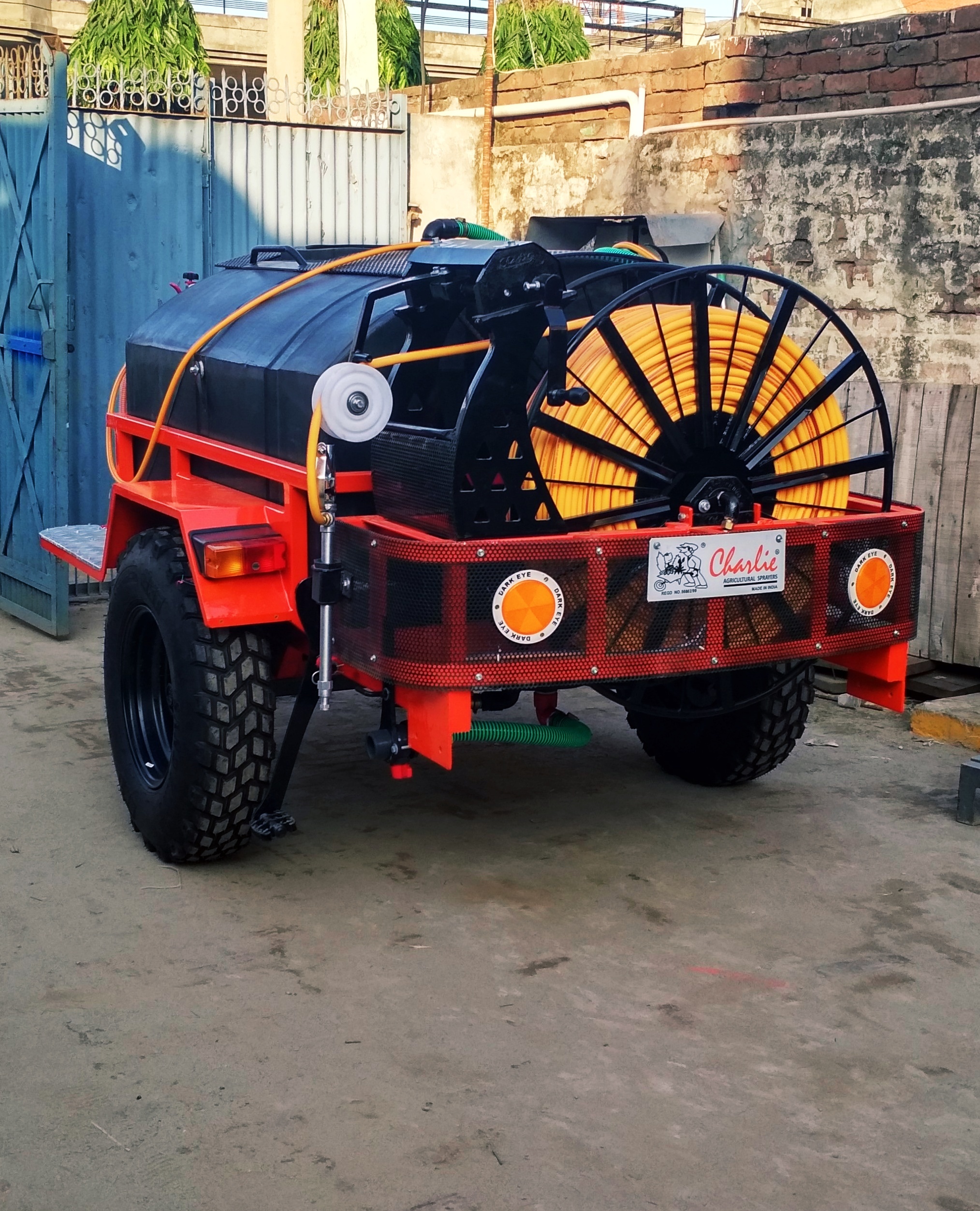 Tractor Trailer Sprayer - Tank Capacity 1500 Liters, 750 Kg Weight | 42 Feet Vertical & 50 Feet Horizontal Gun Throw, 400 Meter Hose Capacity