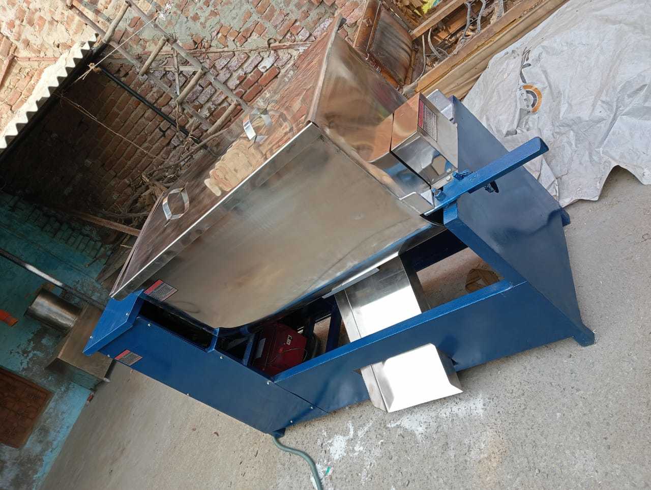Semi-automatic Powder Mixing Machine
