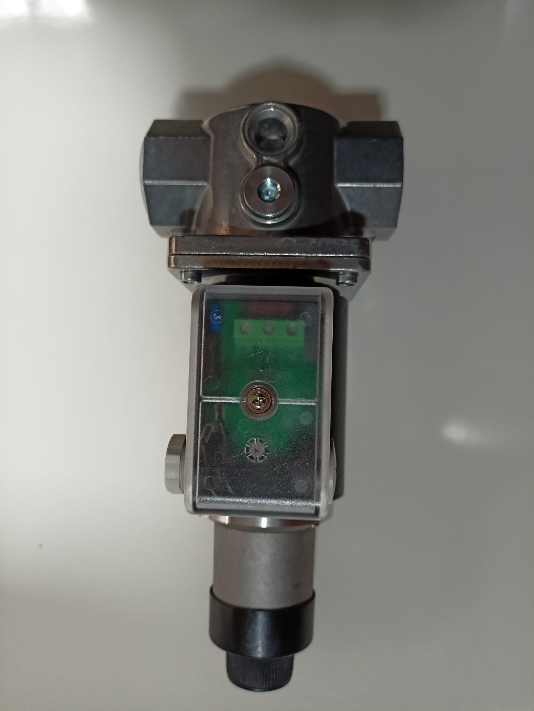 Solenoid Valve - Fast Opening & Slow Opening Types | Safe Gas Control, Heavy Duty Cycle Operations, Flow Rate Adjustment, Compact Design, Longer Service Life