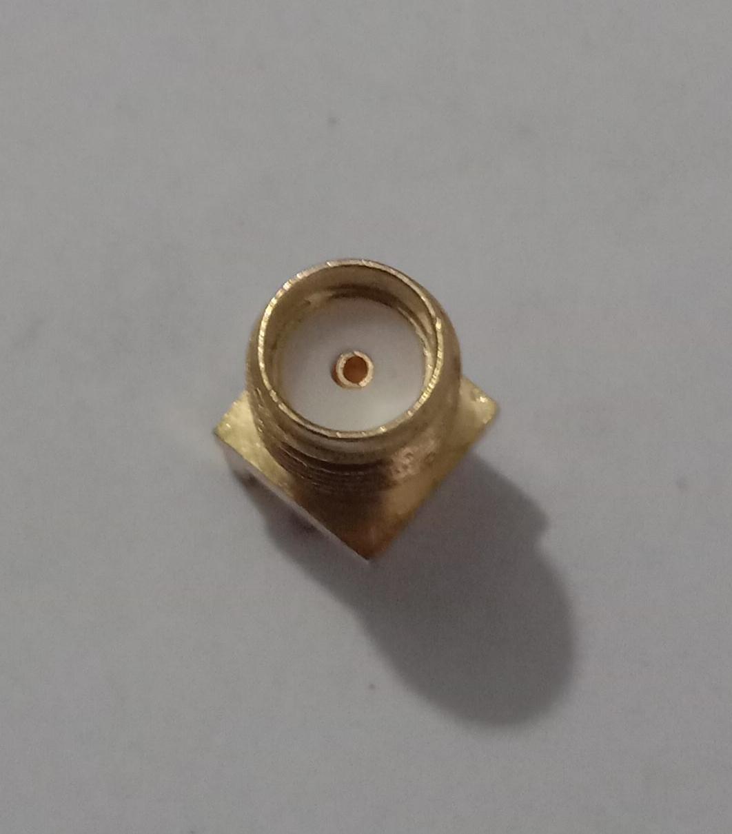 Sma F Edge Pcb Connector - 50 Ohm Impedance, Dc-6 Ghz Frequency, Vswr 1.10 @ Dc-3 Ghz, 3.22mm Armored Material, Indoor/outdoor Insulation