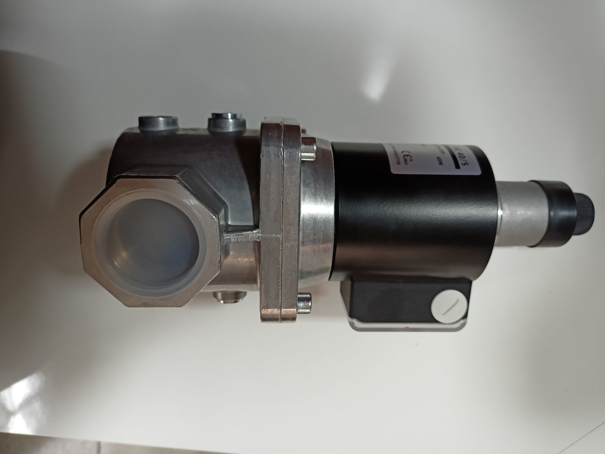 Solenoid Valve, Type Uc 40/s - Rp1.1/2" - P.max 360 Mbar Application: Gas
