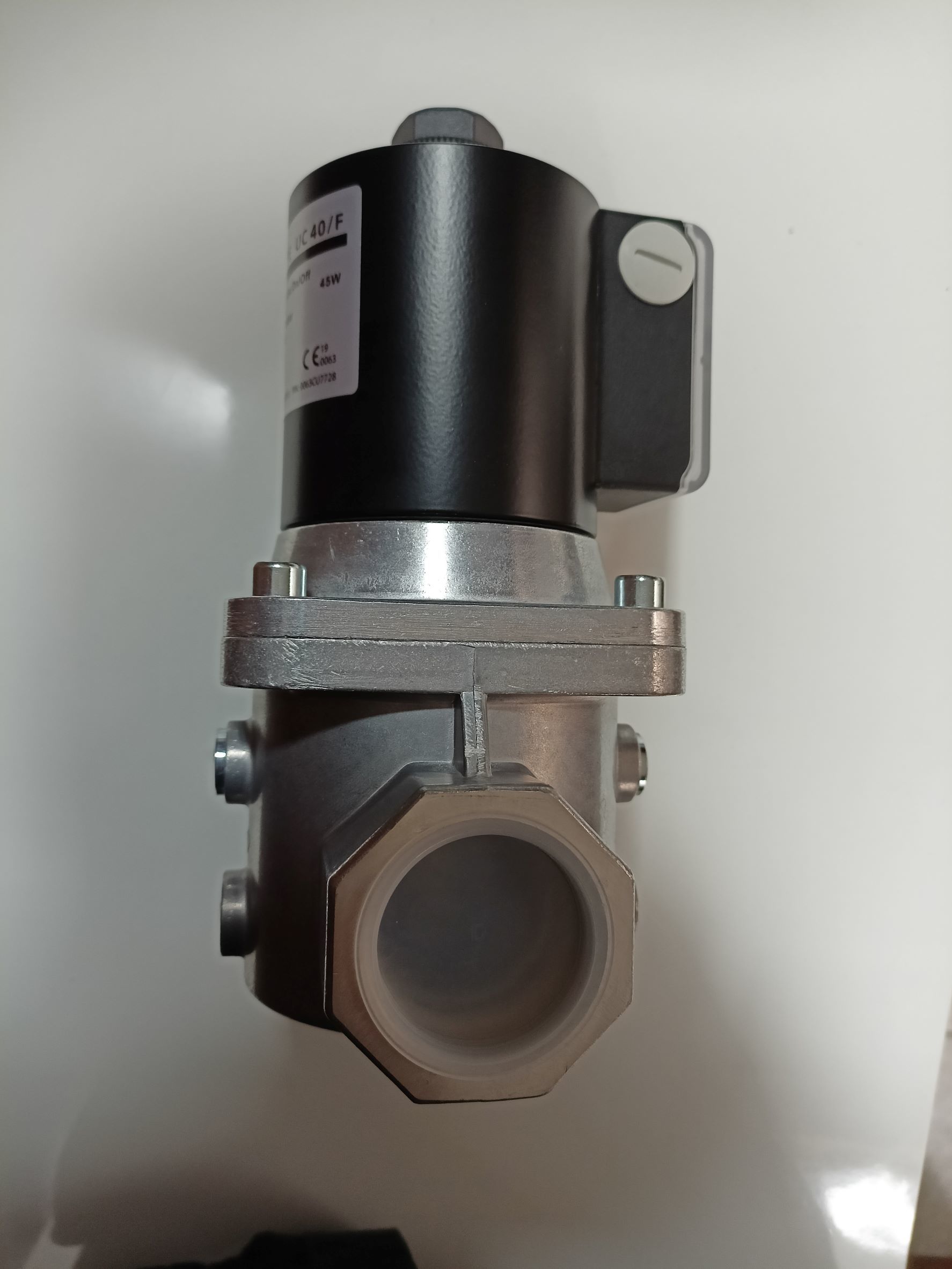 Solenoid Valve, Type Uc 40/f - Rp1.1/2"" - P.max 360 Mbar Application: Gas