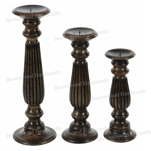 लकड़ी का मोमबत्ती होल्डर 3 का सेट
