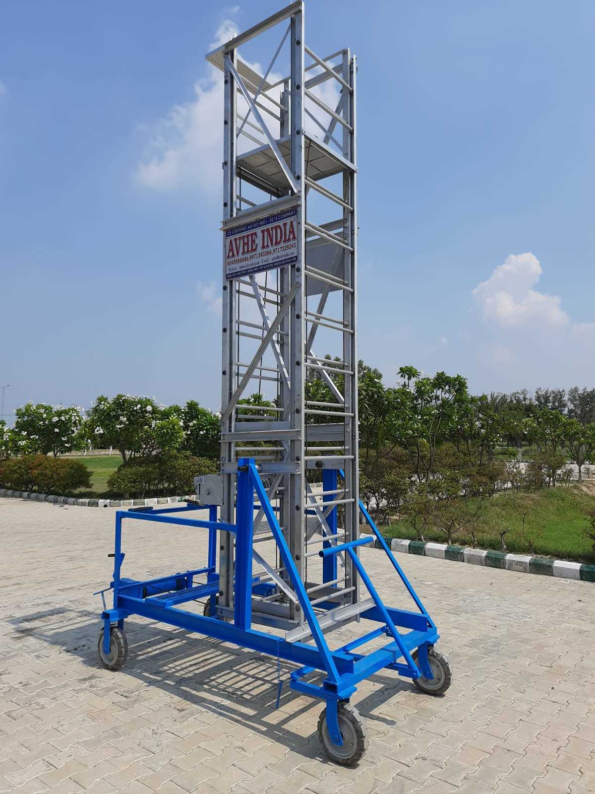 Aluminium Til Table Tower Ladder Size: 40 Feet