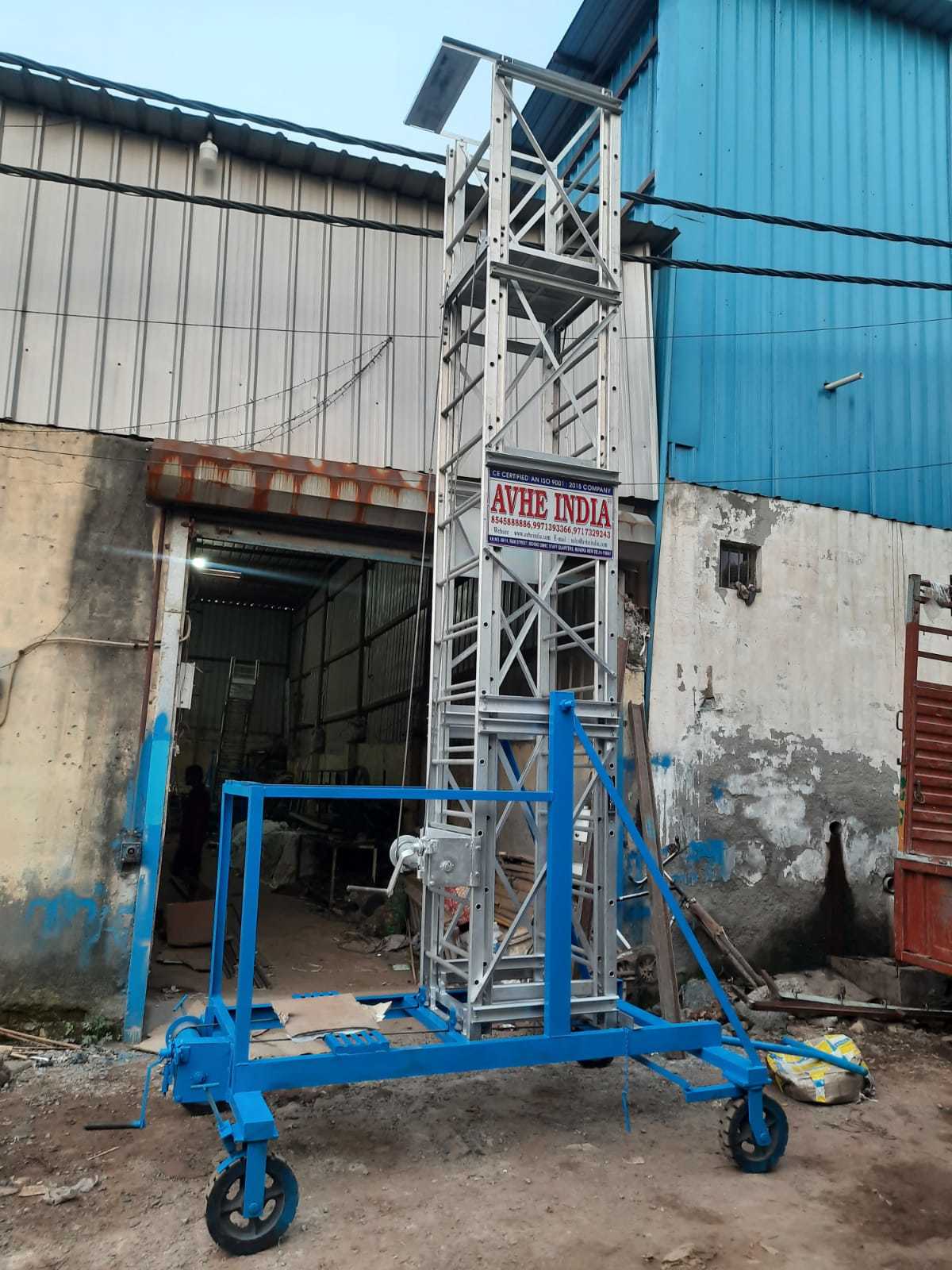 Aluminium Til Table Tower Ladder Size: 40 Feet