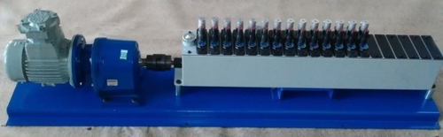 GAS COMPRESSOR LUBRICATOR