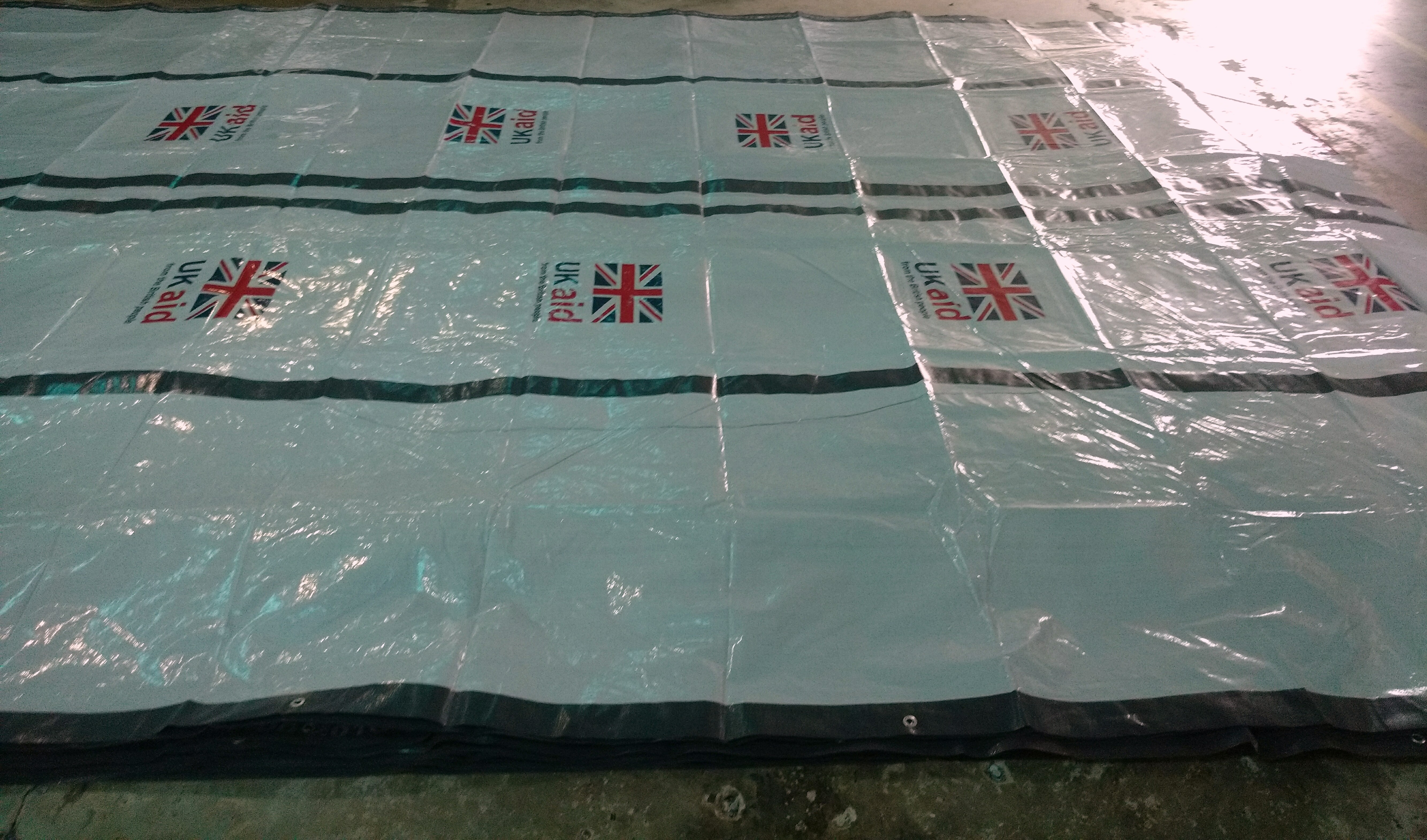 Dfid Tarpaulin Capacity: 5+ Person