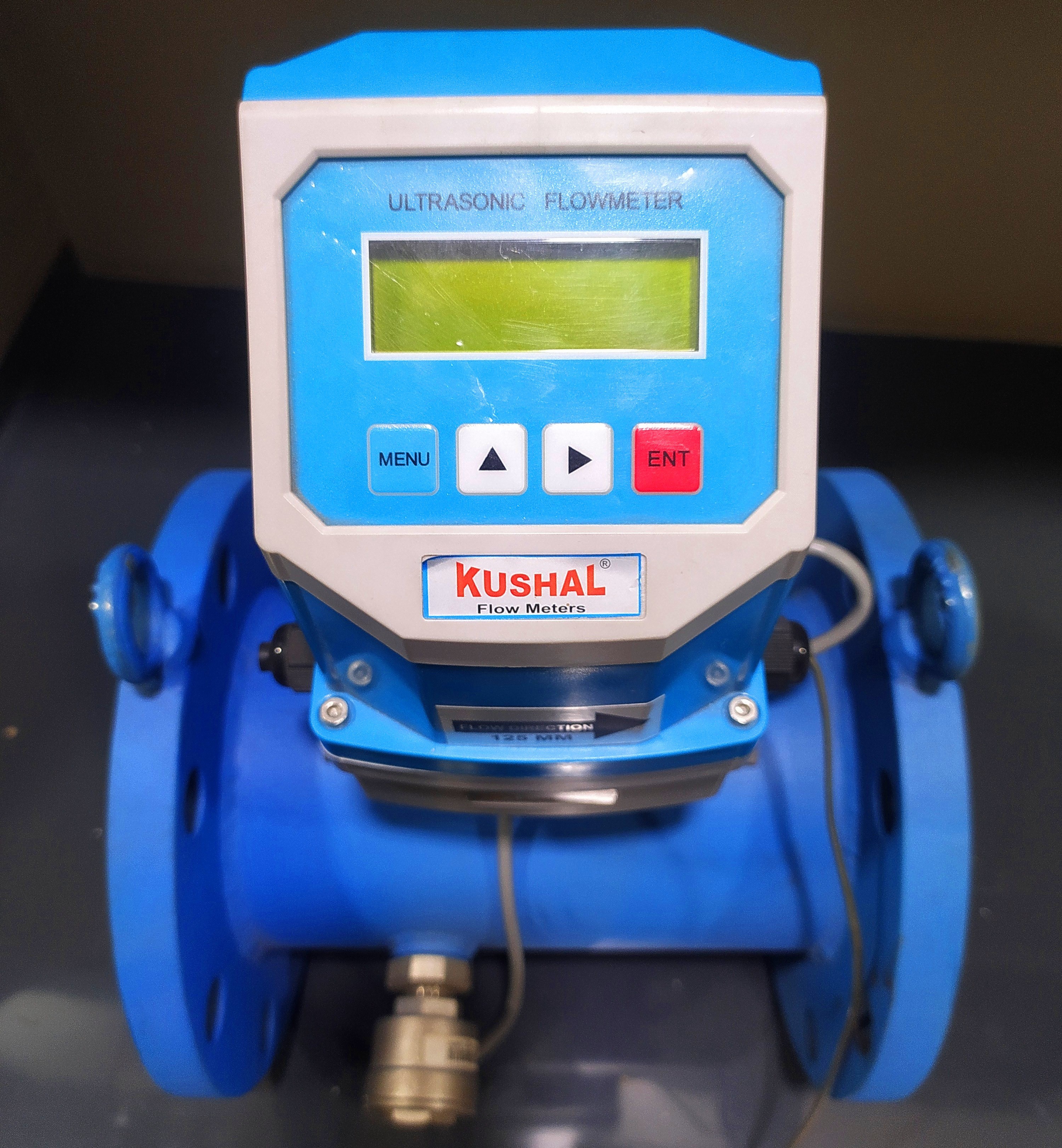 Ultrasonic Flow Meter - Stainless Steel, Inline Installation, 2x20 Backlit Display | Accuracy 1%, 5 To 1000 M3/hr Flow Range, Semi-automatic Operation, Ip65 Ingress Protection