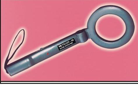 हैंड हेल्ड मेटल डिटेक्टर्स