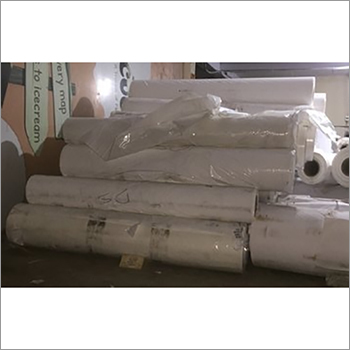 व्हाइट पॉलिएस्टर गमिंग रोल