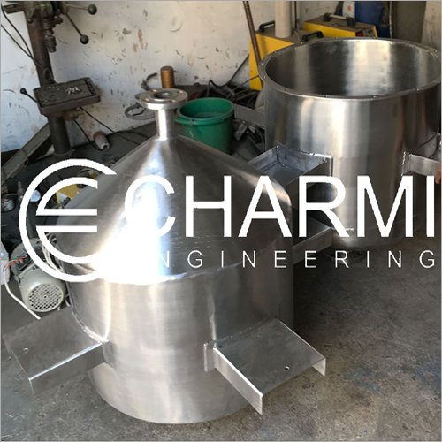 Steel Vertical Storage Tank Capacity: 50 Liter Above