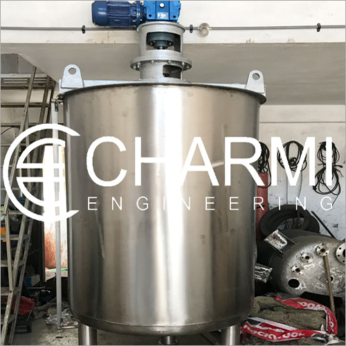 Stainless Steel Liquid Mixing Tank - Weight: 750 Kilograms (Kg)