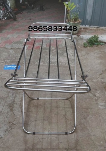 मधुकरई में सिल्वर अपार्टमेंट क्लॉथ ड्राईिंग हैंगर