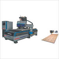 ग्रे ऑप्टिरआउट 6.9 V नेस्टिंग सीएनसी राउटर मशीन