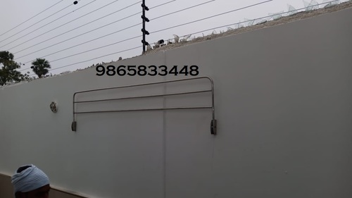 उदयम पालयम में सिल्वर अपार्टमेंट क्लॉथ ड्राईिंग हैंगर.