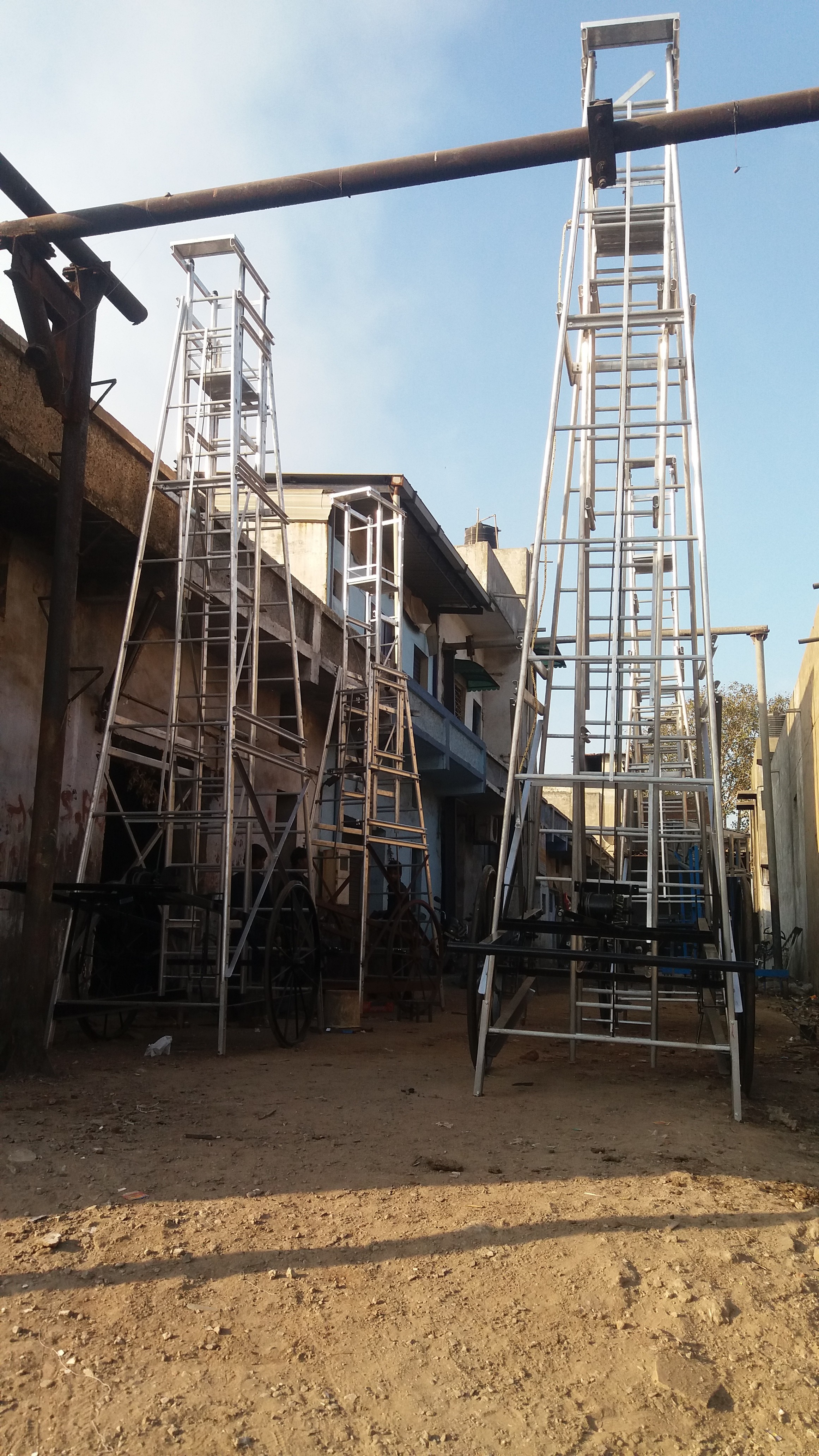 Aluminium Square Type Tower Ladder Size: 8-50 Feet