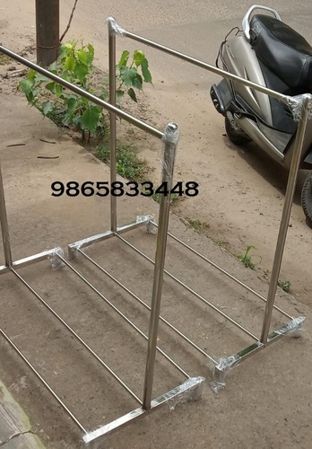 आरुमुगा कावुंदनूर में सिल्वर अपार्टमेंट क्लॉथ ड्राईिंग हैंग हैंग