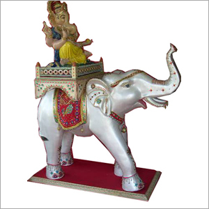 डिजाइनर गणपति सवारी