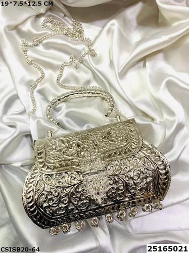 सिल्वर ब्राइडल डिज़ाइनर ब्रास क्लच बैग